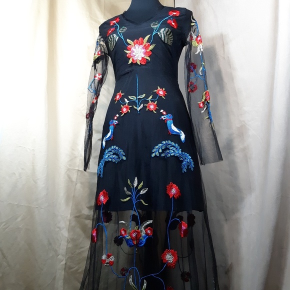 L'ATISTE Dresses & Skirts - L'atiste Lace Dress